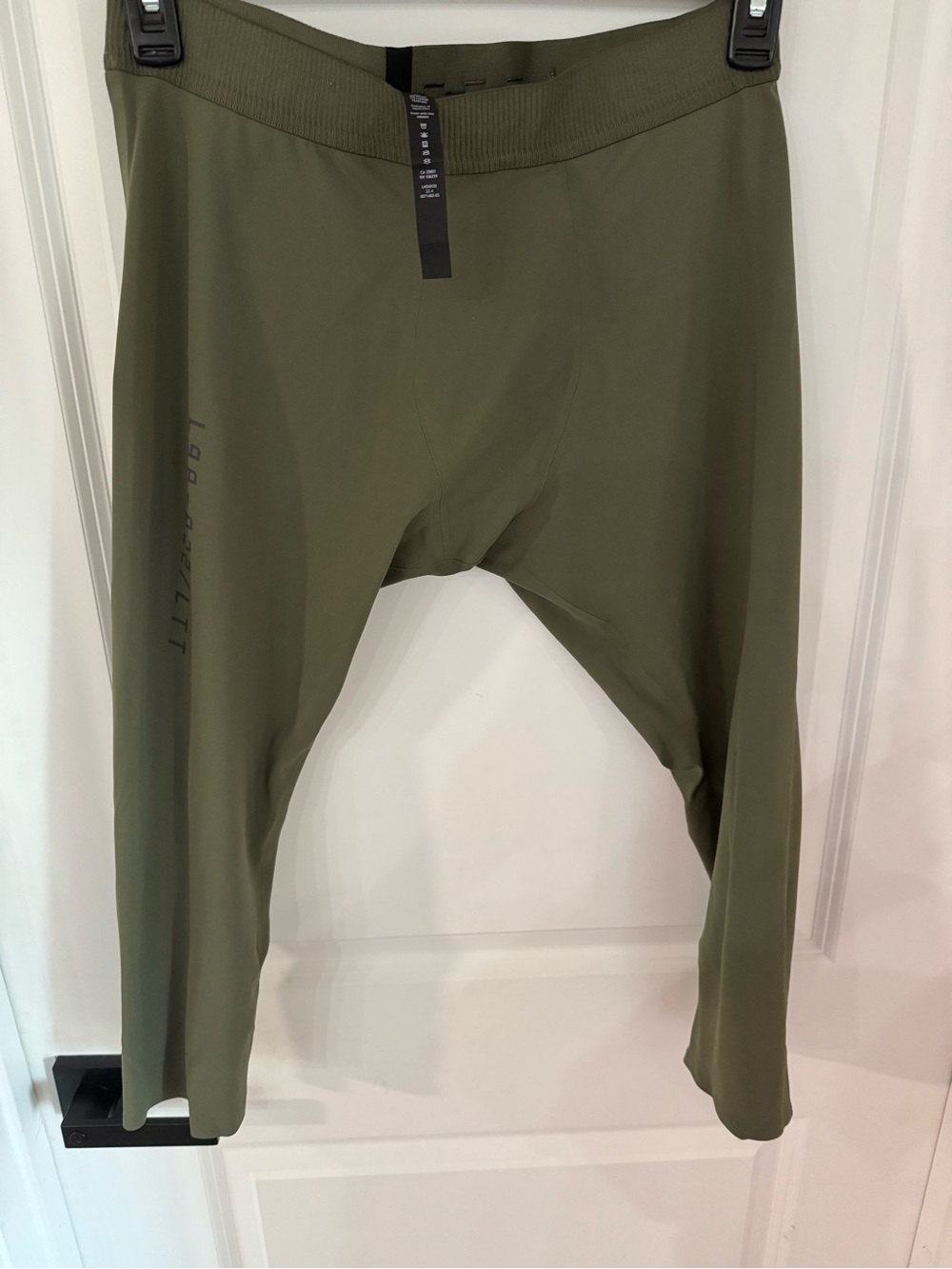 Lululemon License to train tights xxl